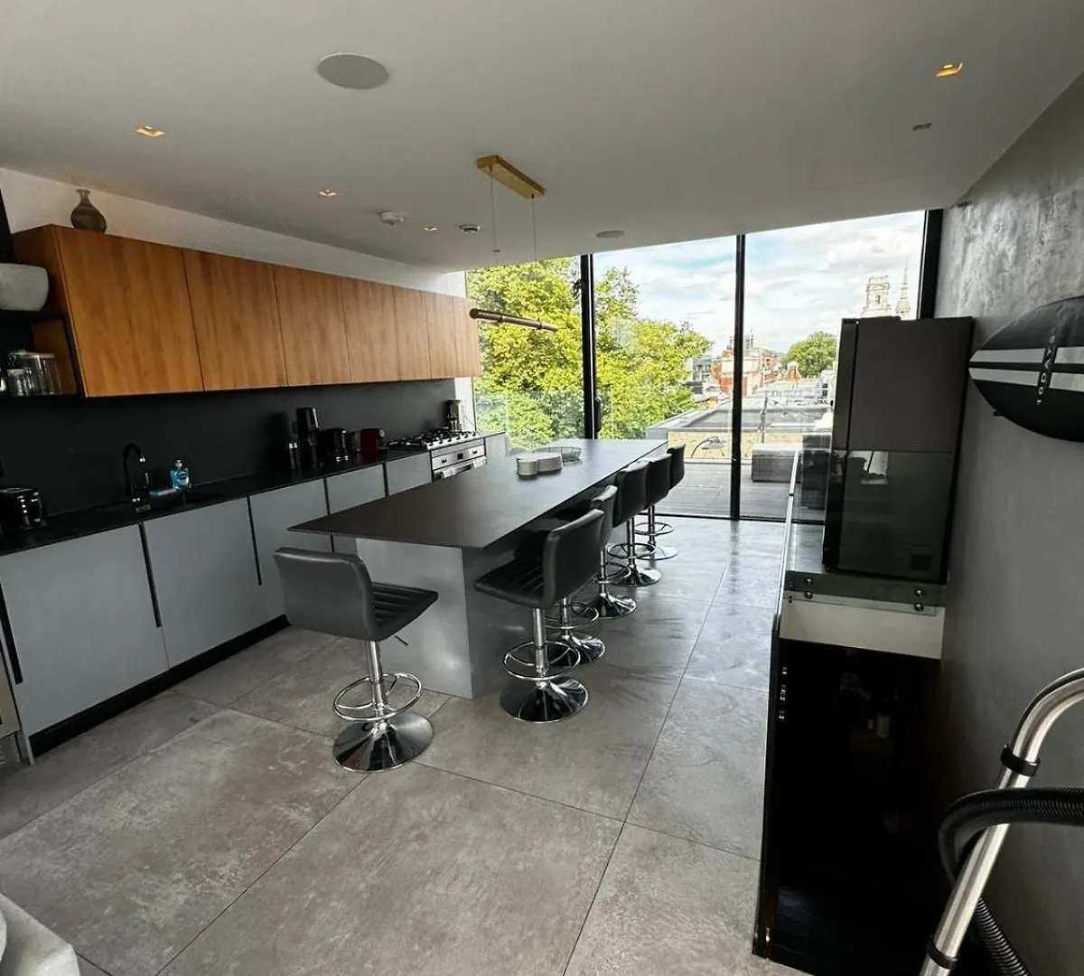 Shoreditch 3 Bed 2 Bath Apartment Large Terrace & Park View London United Kingdom